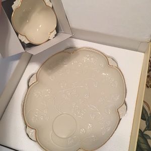 Lenox chip and dip set